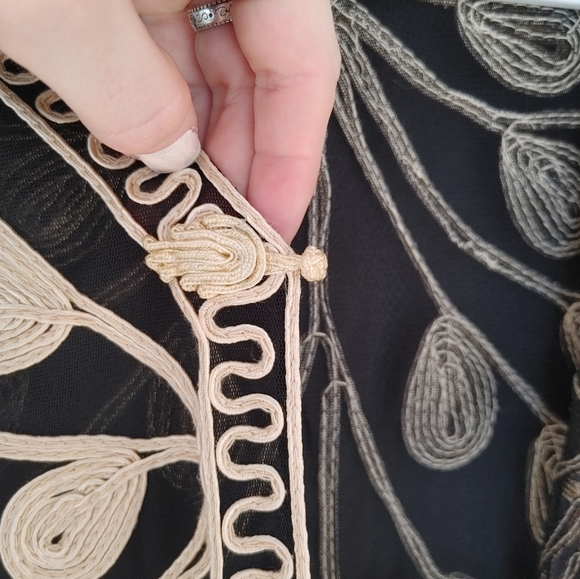 Jeannie brand vintage black and gold evening cover up - Picture 4 of 5